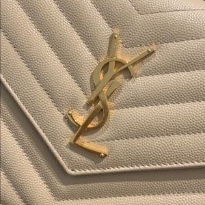 Meet your Posher, Bria